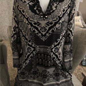 INC International Concepts Black and Gray Patterned Blouse